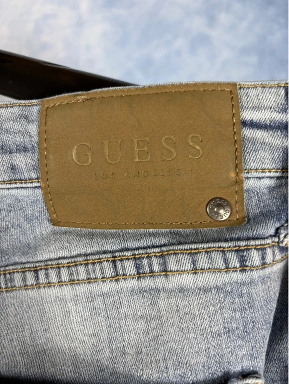 GUESS Los Angeles Distressed Acid Wash Blue Denim Jeans Size 38x30